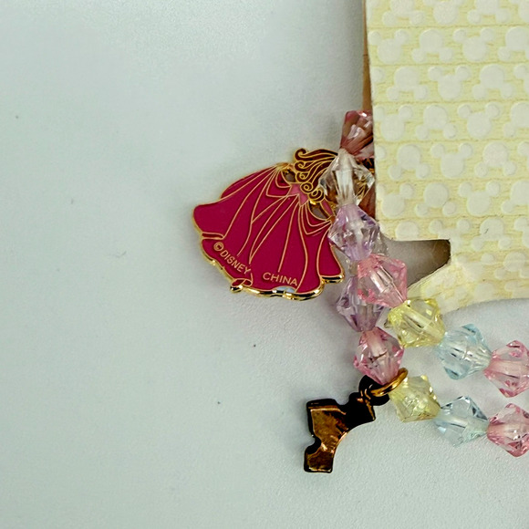 Disney Princess Charm Bracelet Stretch 6” 6 Charms Authentic Disney Parks - Picture 3 of 8